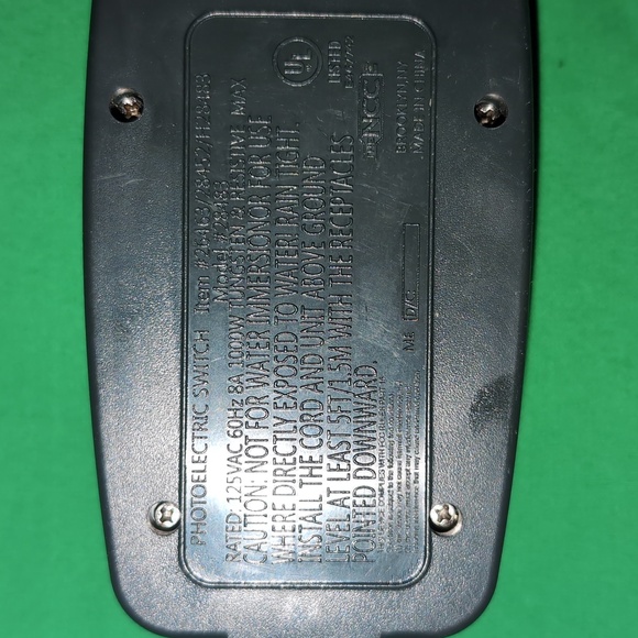 Westinghouse Photoelectric Switch with Timer Model 28483 Black - Picture 4 of 4